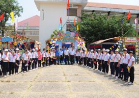 Trai Lop 7b