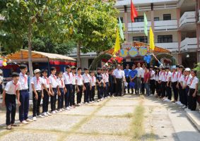 Trai Lop 7e
