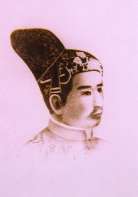 vua-gia-long